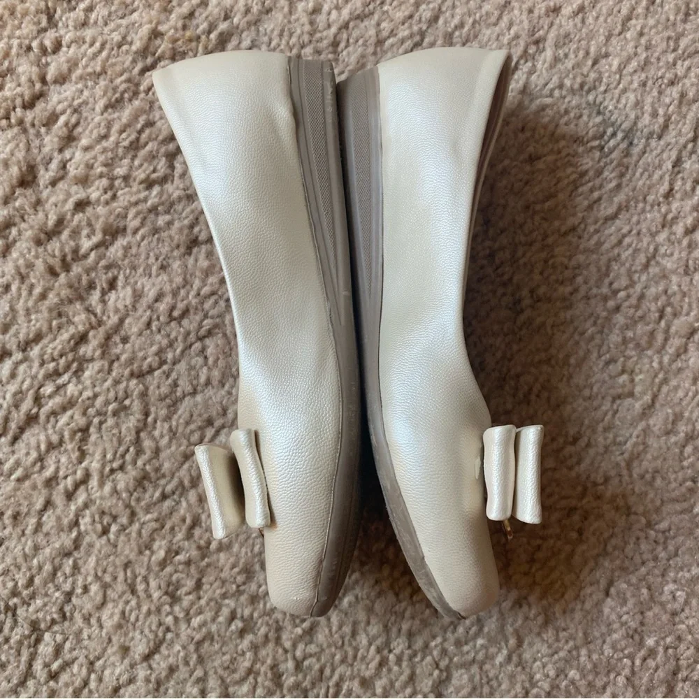Cream Ballet Flats with Heart Charm